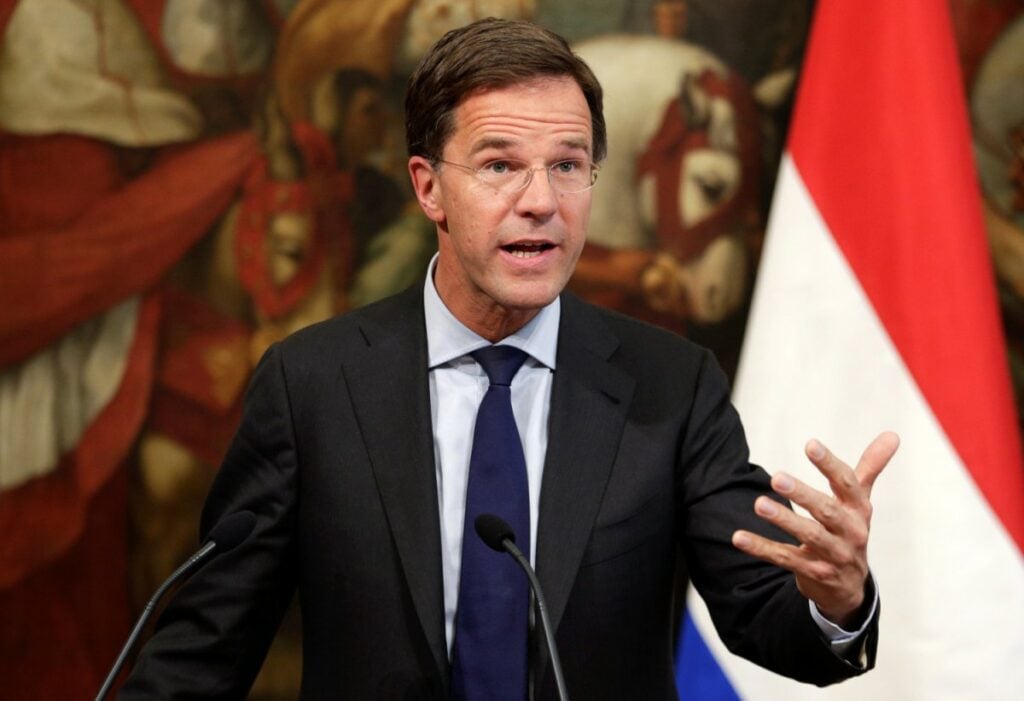 mark rutte, háború